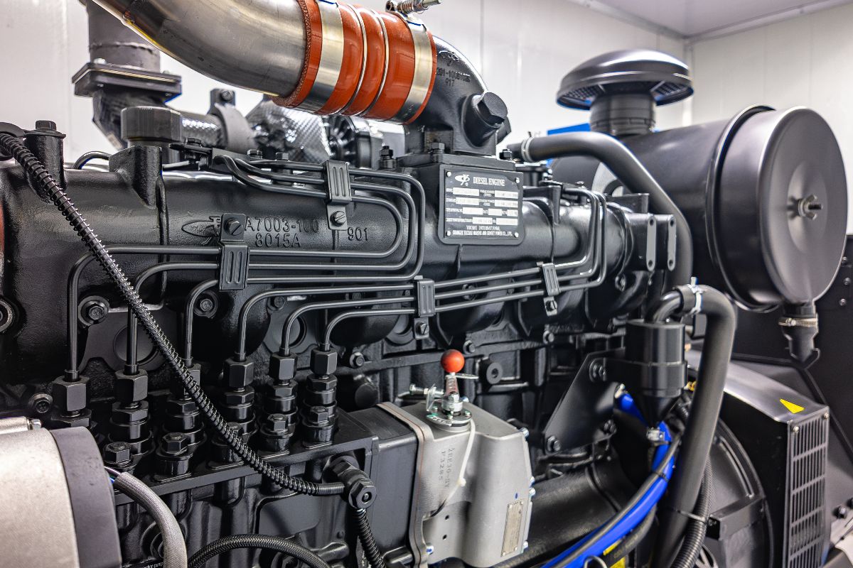 yuchai дизель генератор .jpg